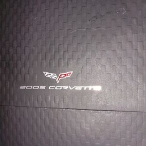 American Revolution 2005 Chevy Corvette Zo6 Brochure And Collector's Disc